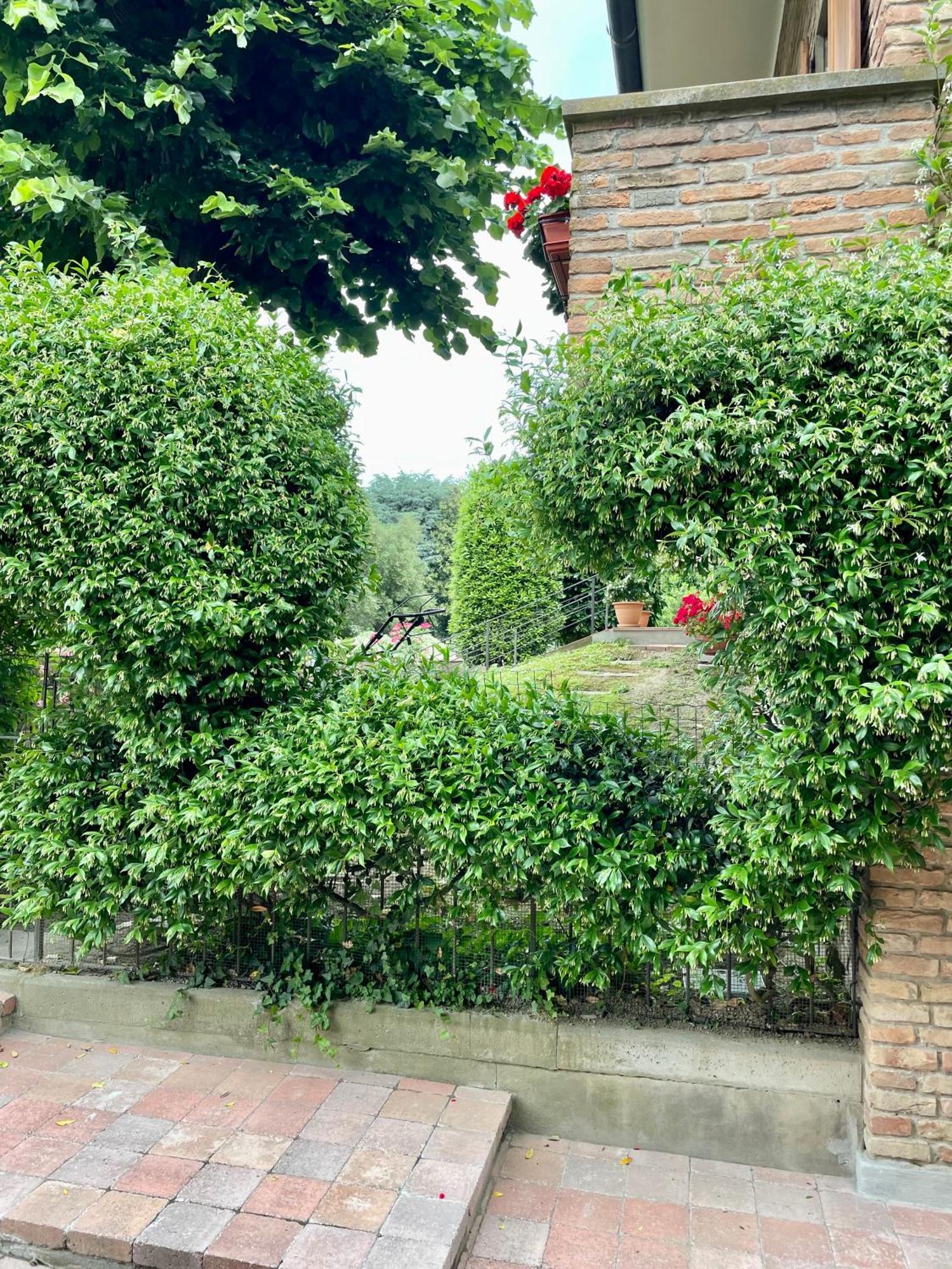 Casa Matilde Piano Terra 100Mq Con Parking E Piscina Apartment Ferrara Luaran gambar