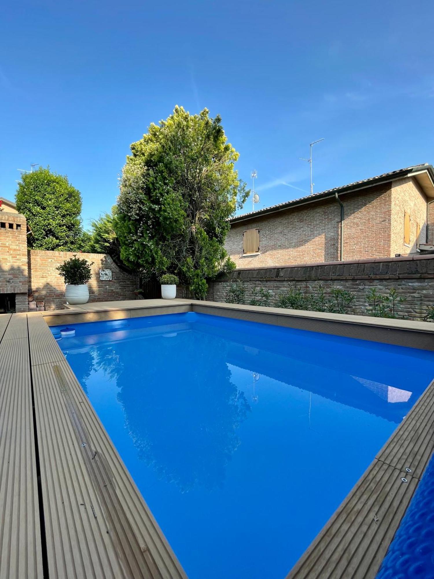 Casa Matilde Piano Terra 100Mq Con Parking E Piscina Apartment Ferrara Luaran gambar