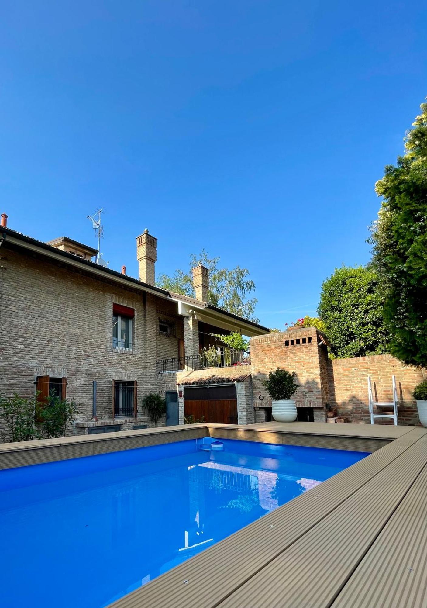 Casa Matilde Piano Terra 100Mq Con Parking E Piscina Apartment Ferrara Luaran gambar